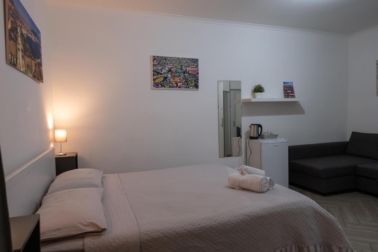Hotel Toledo Road 429 à Naples Extérieur photo