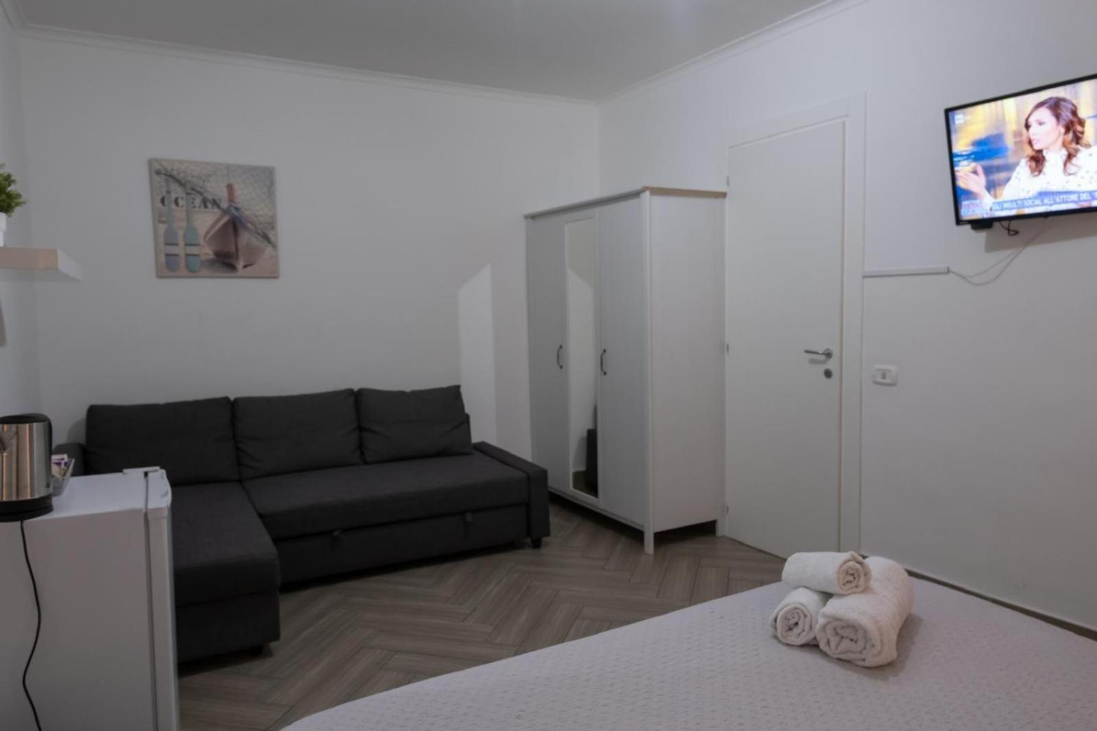 Hotel Toledo Road 429 à Naples Extérieur photo