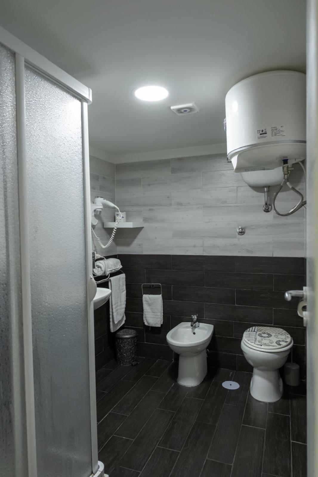 Hotel Toledo Road 429 à Naples Extérieur photo